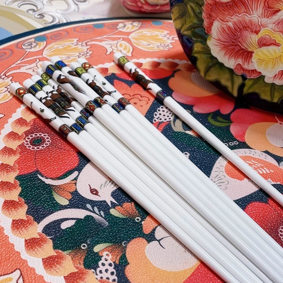 【闪购商品】新骨瓷摆件
