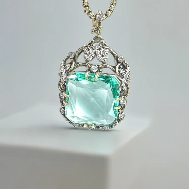 「复古宫廷风」 秋冬项链配饰超气质轻奢个性百搭绿色长款链吊坠