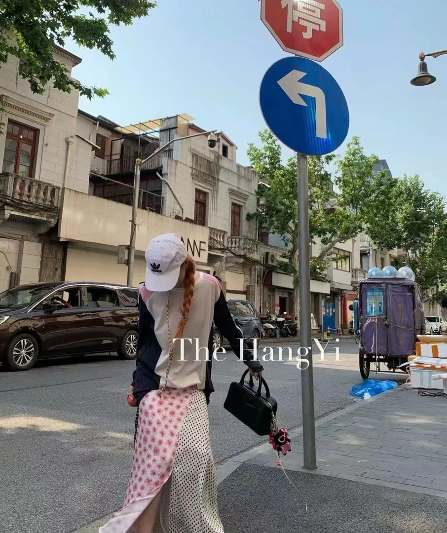 《赵小姐服饰》小众设计2024个性甜美撞色蝴蝶结T恤波点开叉半身裙