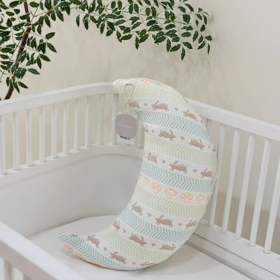 雅赞【多用途月亮枕】新生儿矫正 防吐奶 安抚侧睡 孕妇 排气回弹枕