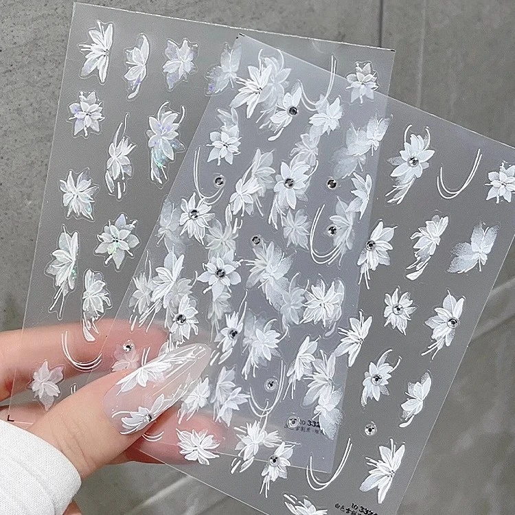 网红雪割草美甲贴纸2023流行炫彩淡雅晶钻白色半透花薄韧指甲贴花