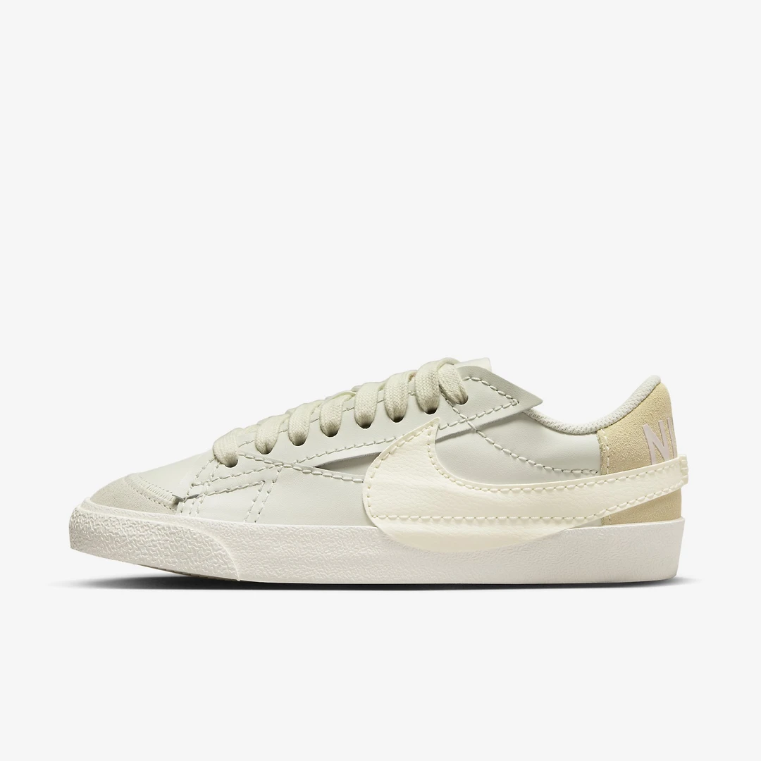 NIKE/耐克女子BLAZER LOW '77 开拓者休闲鞋 DQ1470-004