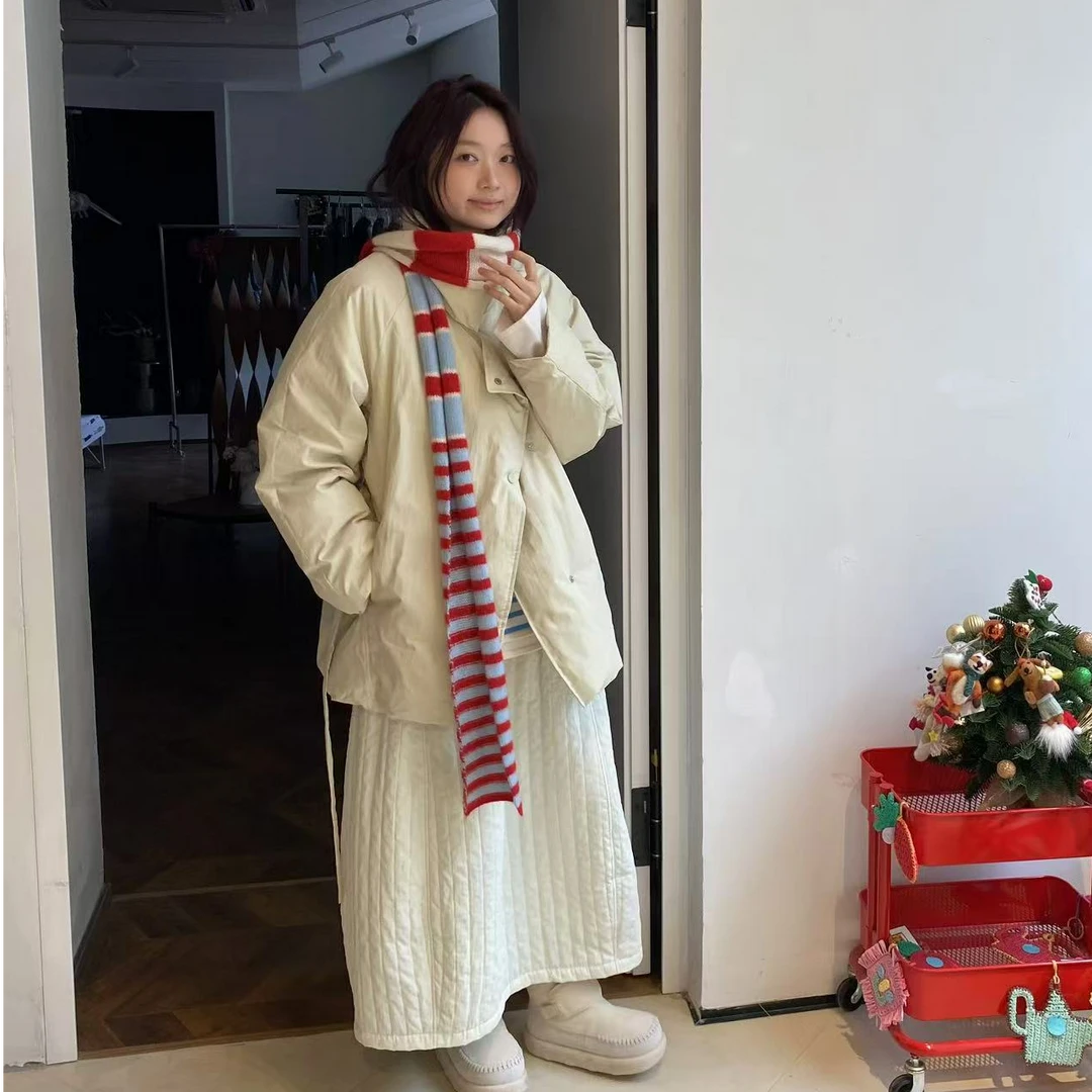 【茉舍】VIVEATIC 白色中长款宽松休闲立领鹅绒外套VA241209-2699