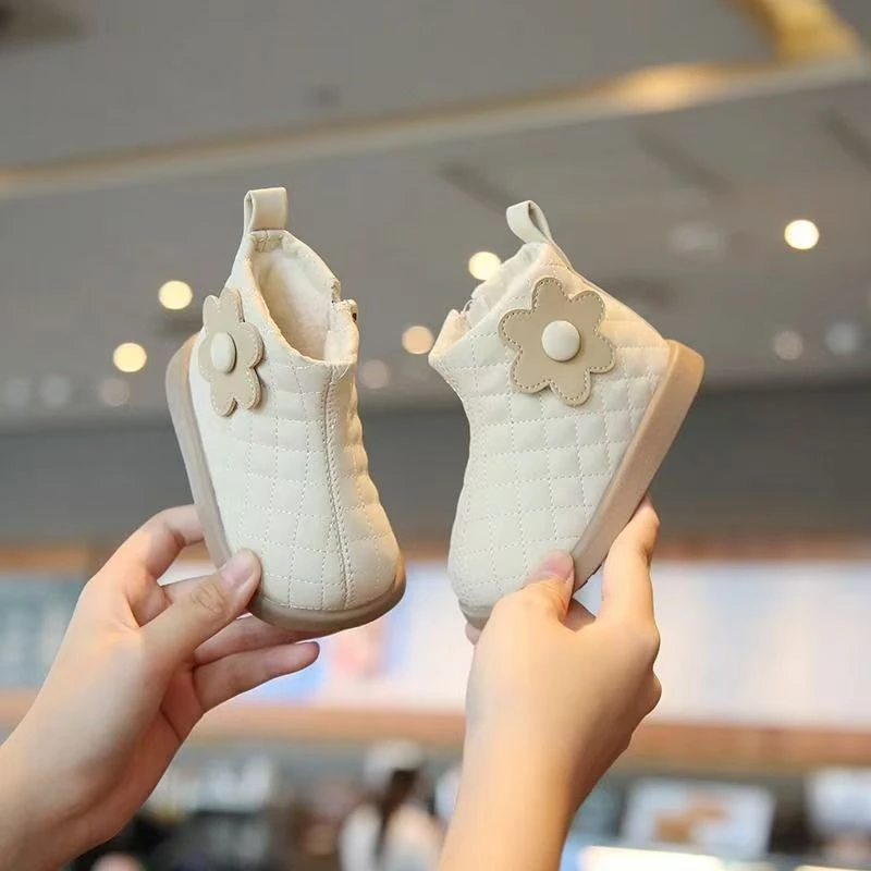 15-25码女童靴子婴幼儿短靴加绒冬季保暖冬款学步皮靴女宝宝棉靴