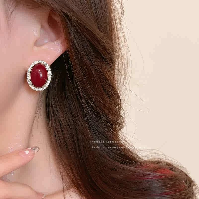 非金属树脂耳饰 轻奢高级感红色耳钉女简约精致百搭耳环2024年新