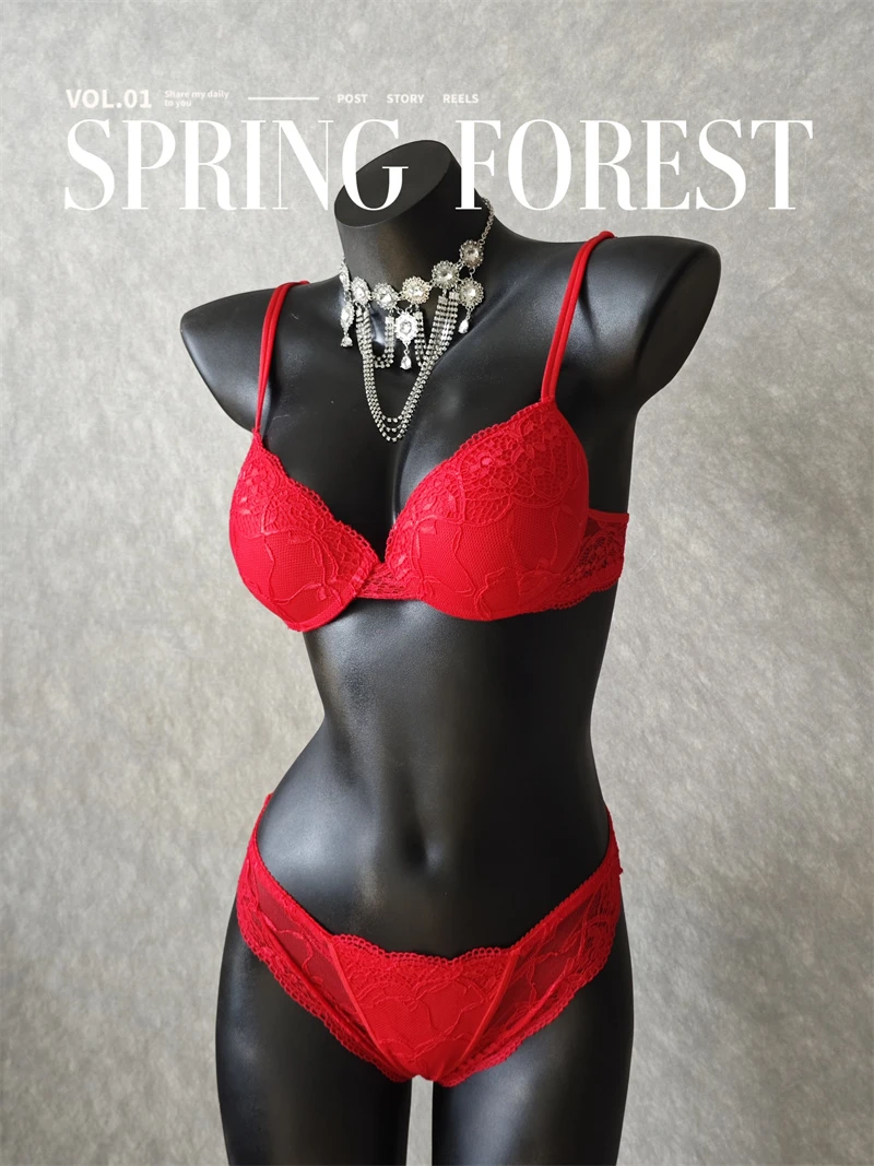 春林家丨欧美性感法式浪漫蕾丝氛围感下厚上薄显大聚拢文胸套装