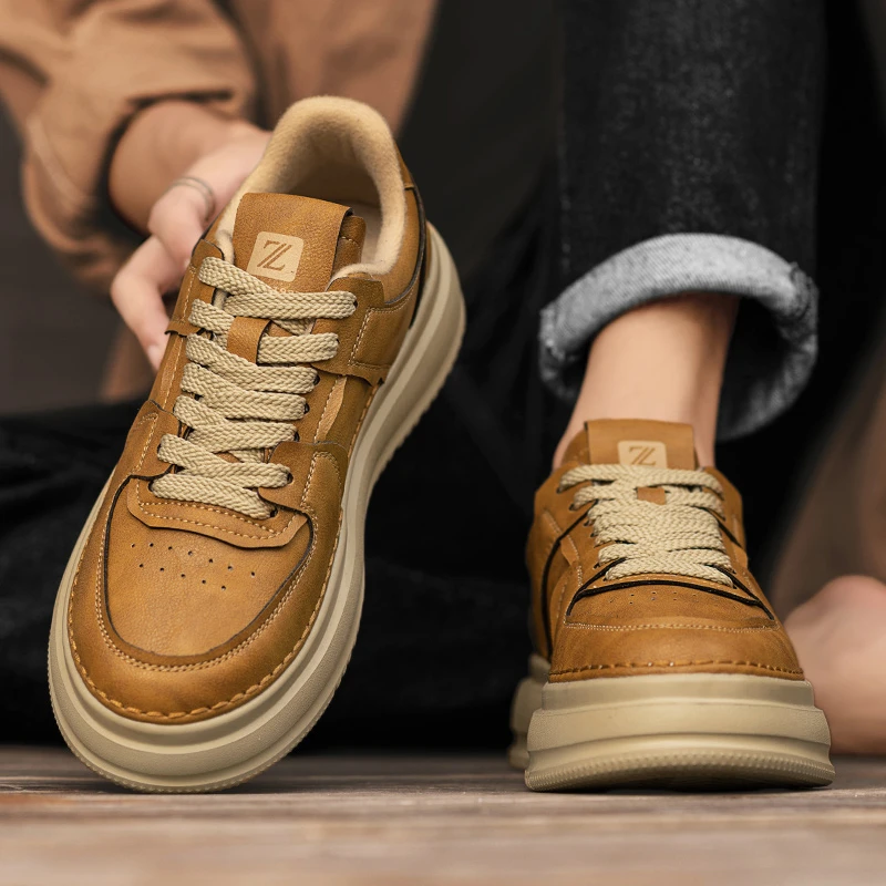 男鞋秋冬季潮流百搭男款休闲板鞋低帮时尚英伦风厚底男士工装潮鞋