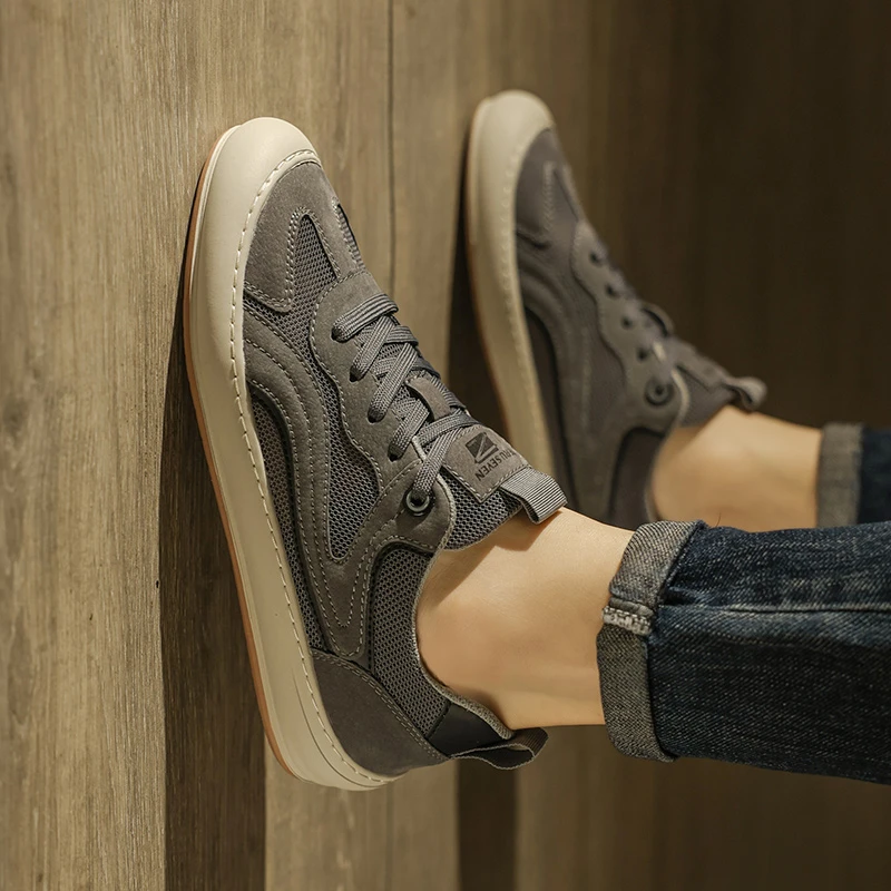 春季男鞋低帮百搭潮鞋学生男士轻便休闲运动夏季潮流透气男款鞋子
