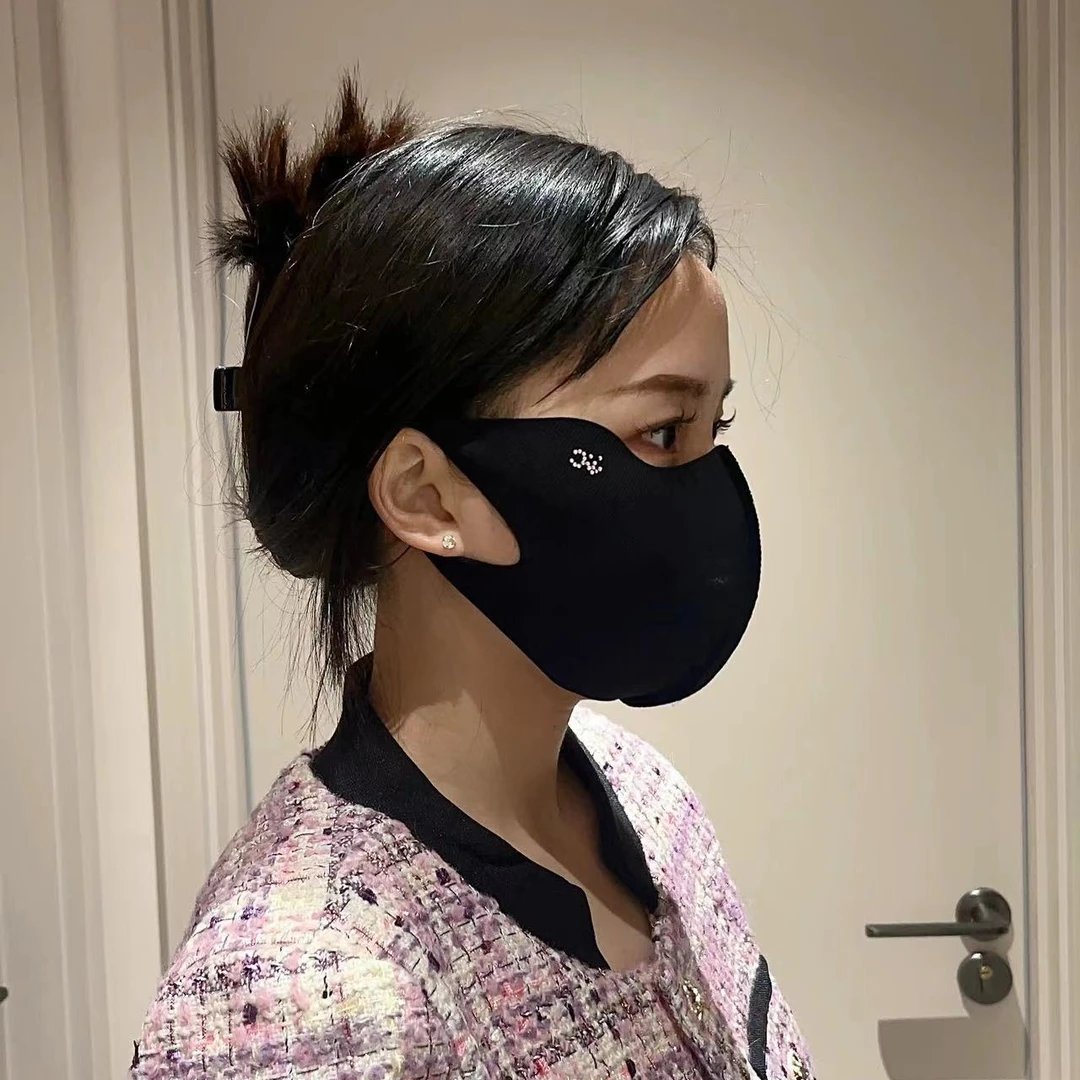[拍1发2]UPF50+可水洗玻尿酸护眼角防晒口罩防紫外线女立体面罩