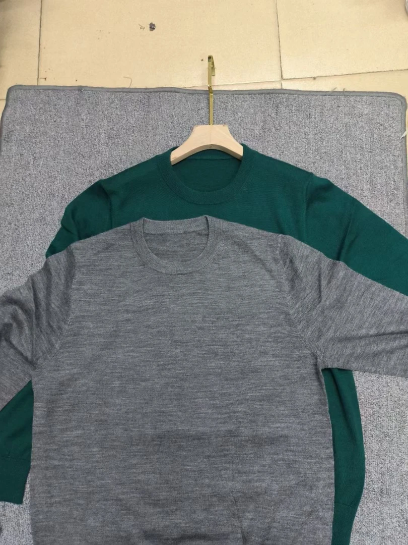 YC200圆领 舒适 透气 长袖男士蓝色休闲速干情侣宽松半袖纯色男款