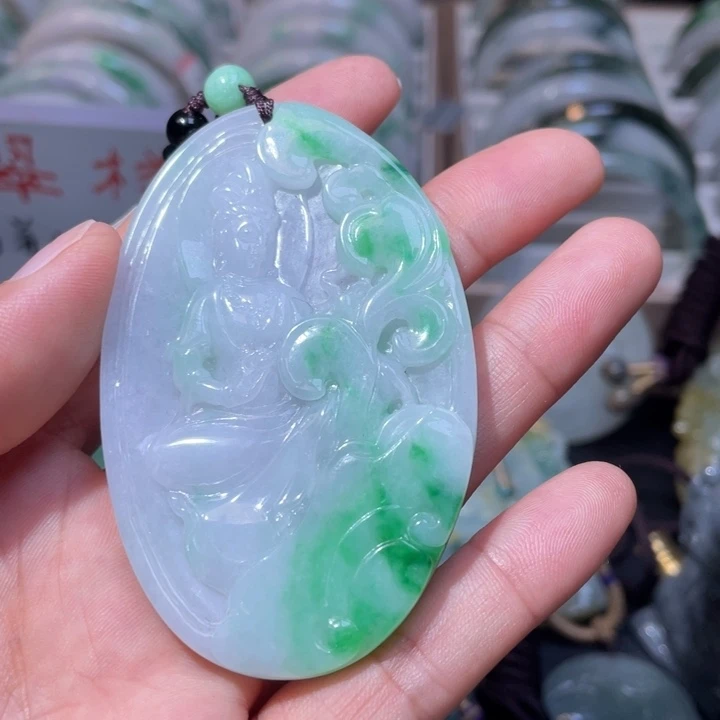 翡翠颈饰未镶嵌一个