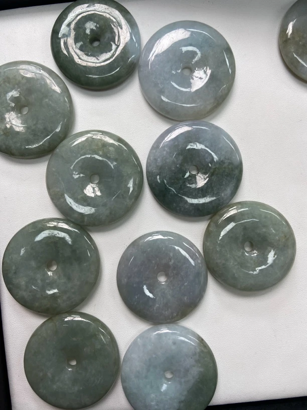 天然缅甸翡翠A货仅发一件