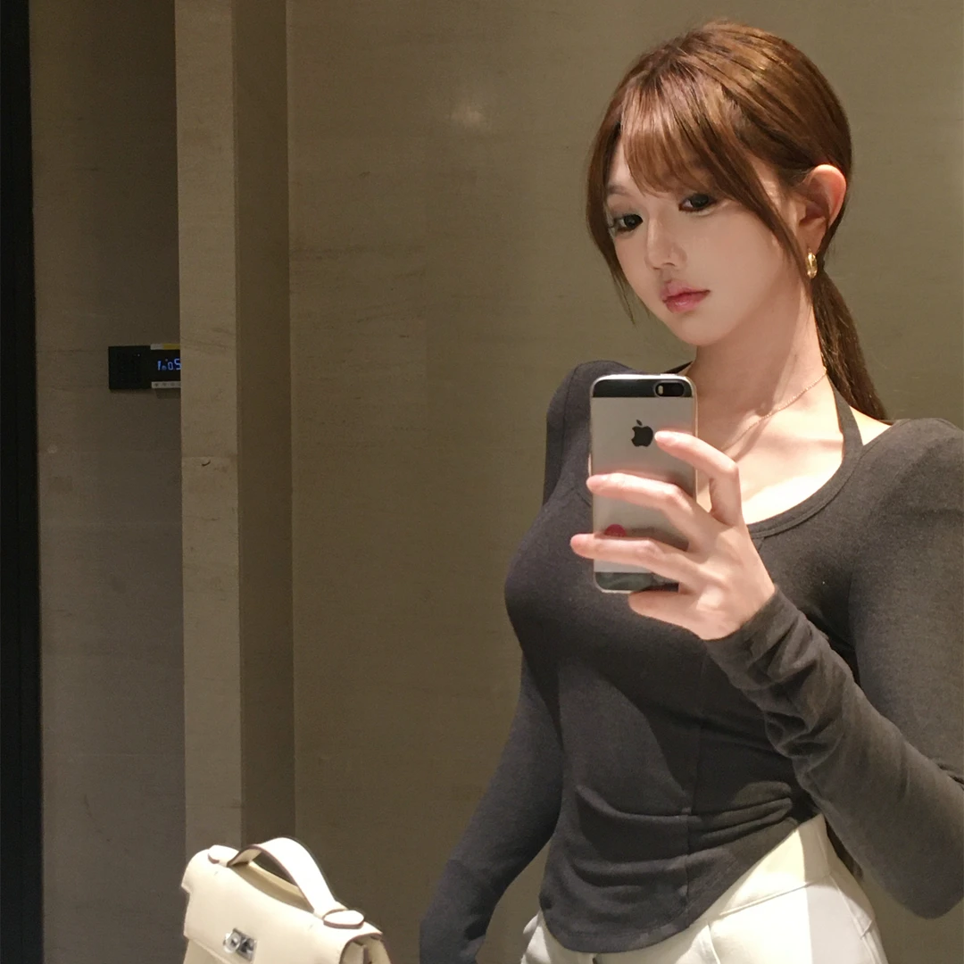 Yucii 纯欲挂脖长袖T恤女秋冬新款弹力U领修身显瘦上衣