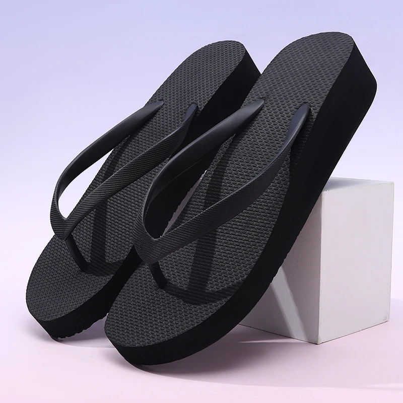 厚底人字拖女夏外穿2025新款防滑夹脚拖休闲增高坡跟海边度假凉拖