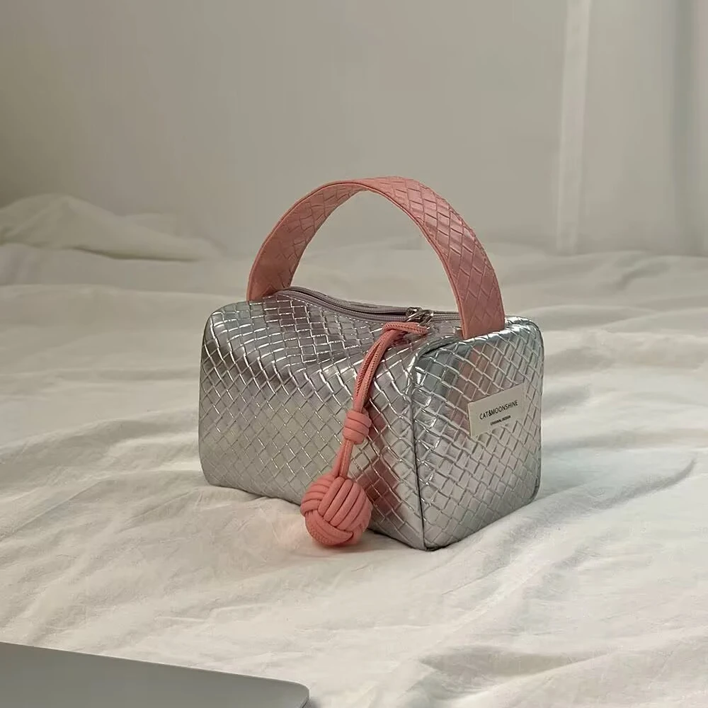 化妆包女便携大容量2024新款ins高级感手提旅行洗漱收纳包分区装