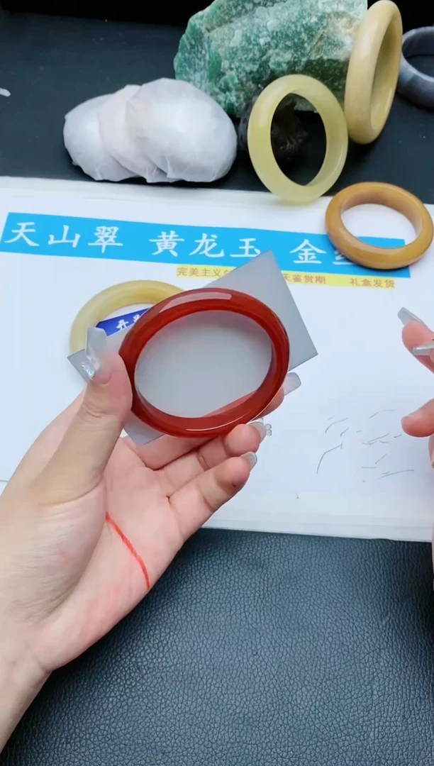 【闪购商品】石英质玉手镯未镶嵌Q155+54/55