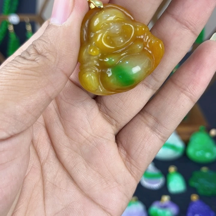 翡翠颈饰未镶嵌吊坠