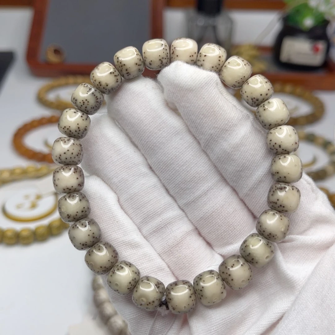 星月菩提吊坠8/9糯冰通体横纹大留白针尖星