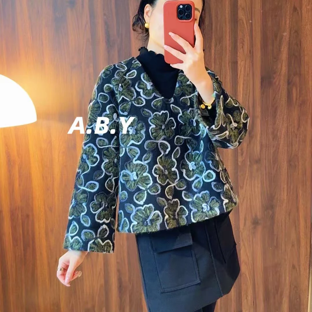 清仓【手心的蔷薇】绣花短款时尚内搭羊毛气质内搭外套【241125-2】