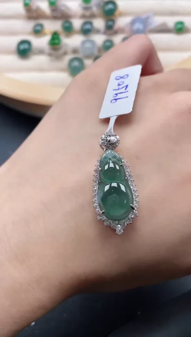 【闪购商品】翡翠颈饰银S925镶嵌5151151