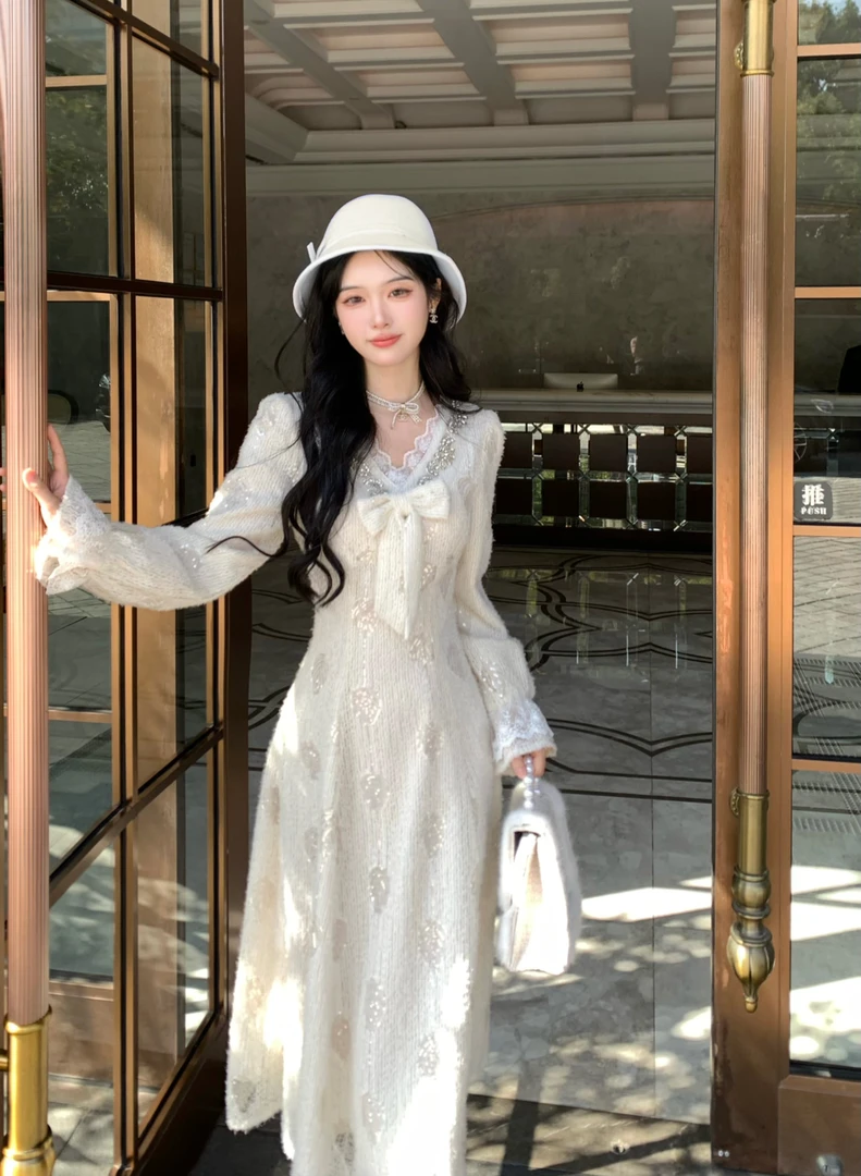 Blovelan珈南洛诗 法式蝴蝶结花边V领蕾丝绣花气质温柔收腰连衣裙