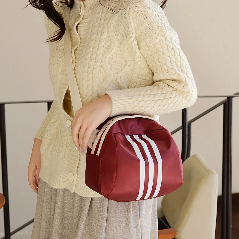 休闲尼龙布包包女夏2024新款小众贝壳包轻便百搭大容量斜挎包D833