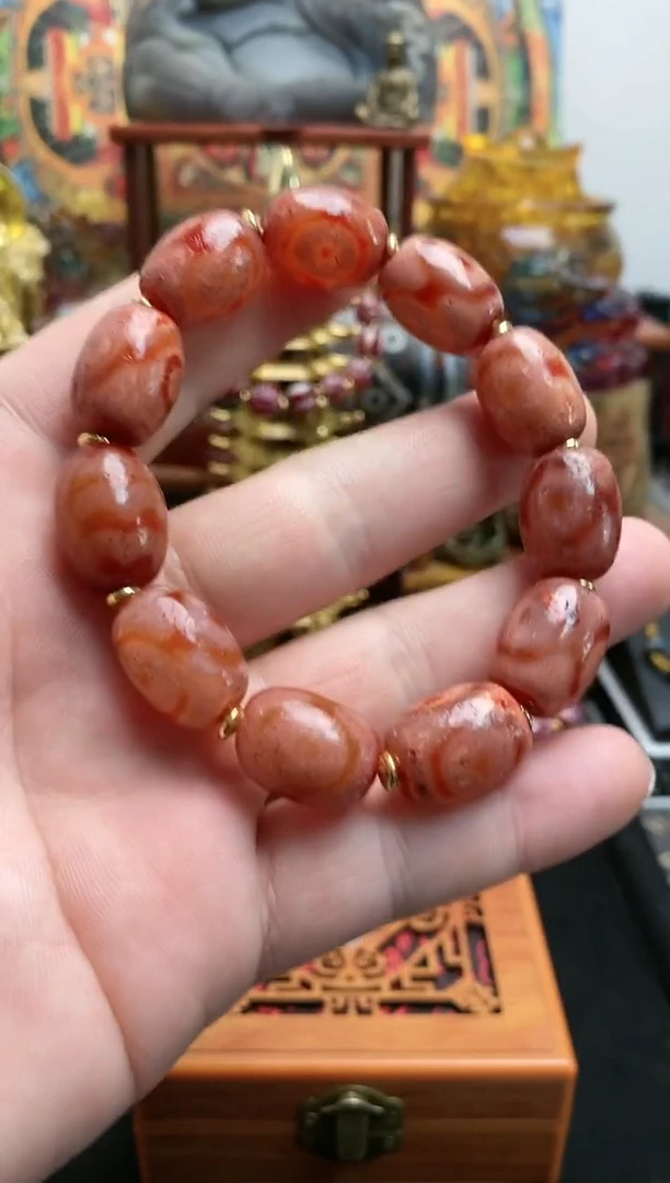 【闪购商品】玛瑙/玉髓手串未镶嵌熊猫三