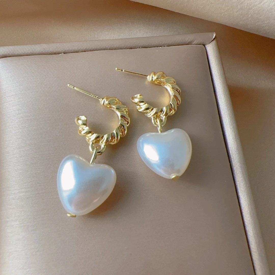 合金耳饰  C-770气质时尚百搭复古简约白色轻奢小众个性耳环