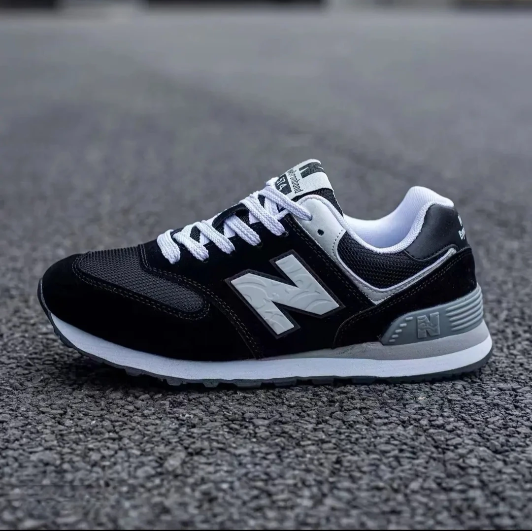 断码百搭软底轻便运动慢跑鞋情侣款