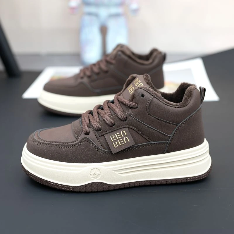 人本冬季新款棉鞋加绒女鞋保暖休闲板鞋皮面韩版潮鞋厚底学生鞋