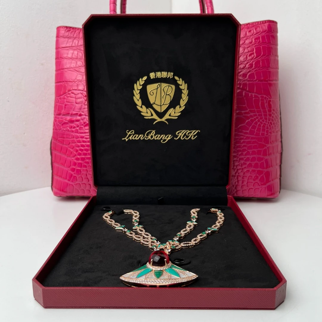 2684项链-时尚优雅设计项链赠礼盒