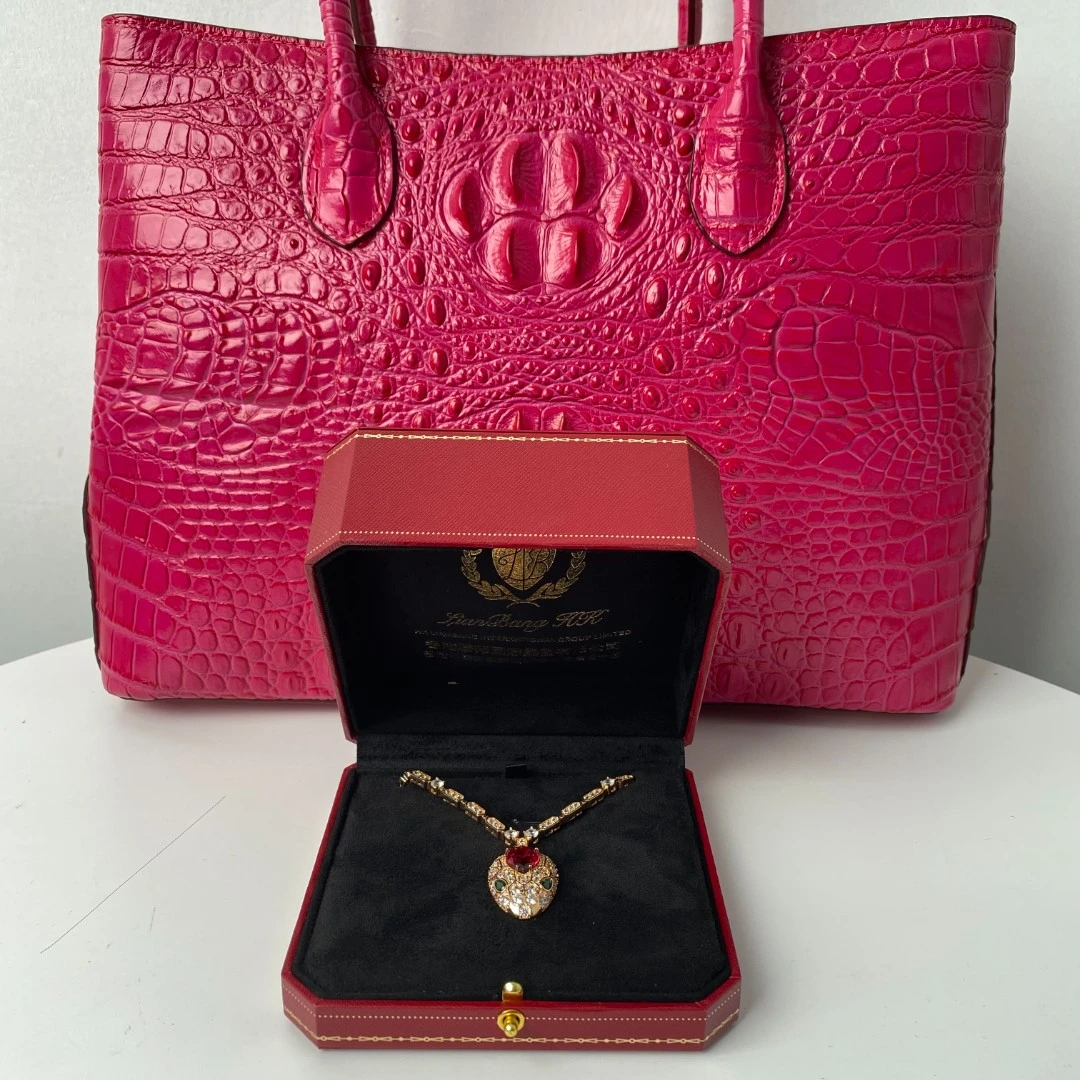 2208项链-时尚优雅设计项链赠礼盒