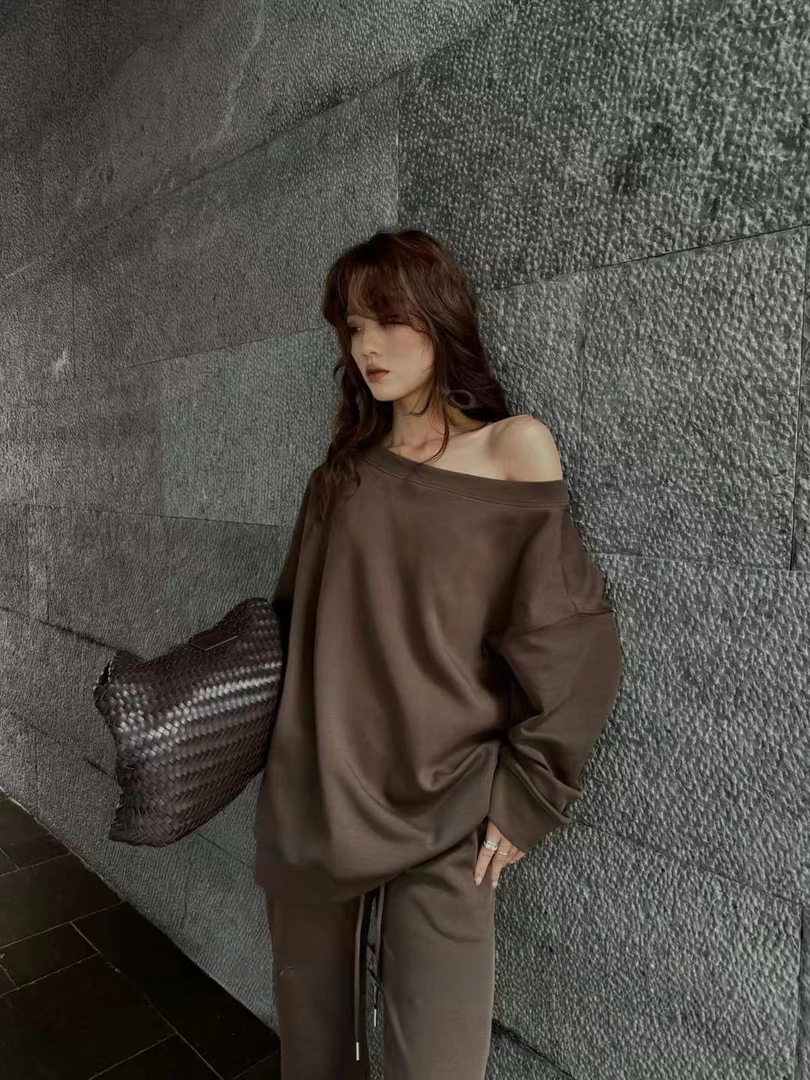 悦己出品2024《北欧极简风》系列设计师款百搭时尚显瘦气质款卫衣