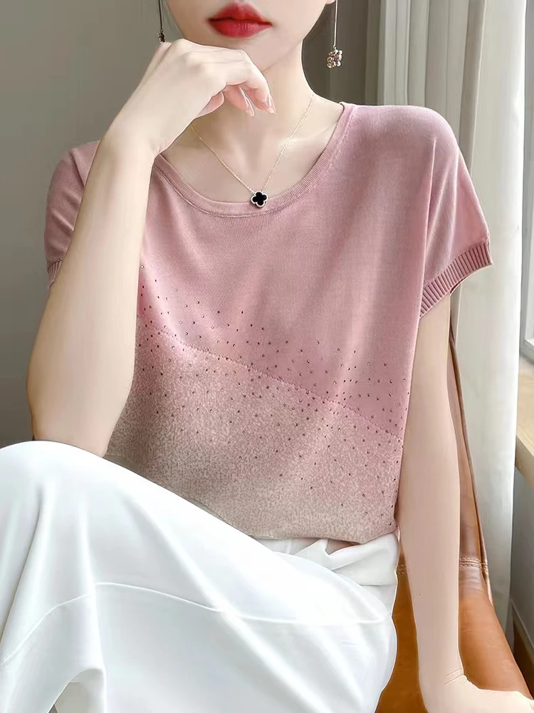 新款夏季莱赛尔天丝圆领短袖女宽松洋气烫钻针织渐变洋气上衣