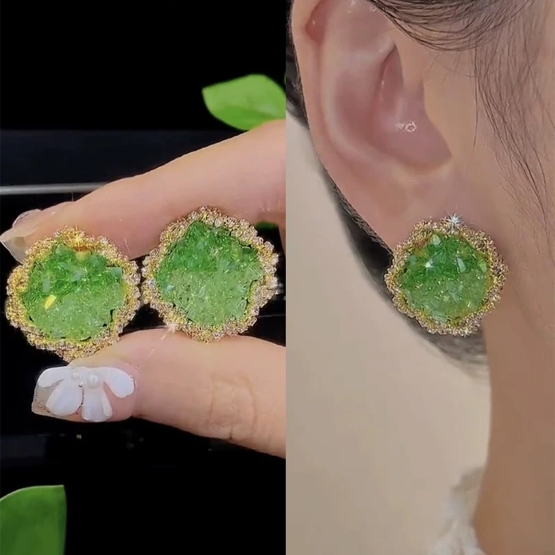 铜合金莫桑石耳饰 轻奢高档绿色渐变水晶方形耳钉925银针百搭耳环