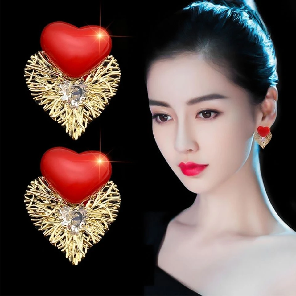 铜合金仿珍珠耳饰 红色爱心水滴耳钉女2025火爆款高级感夸张耳环