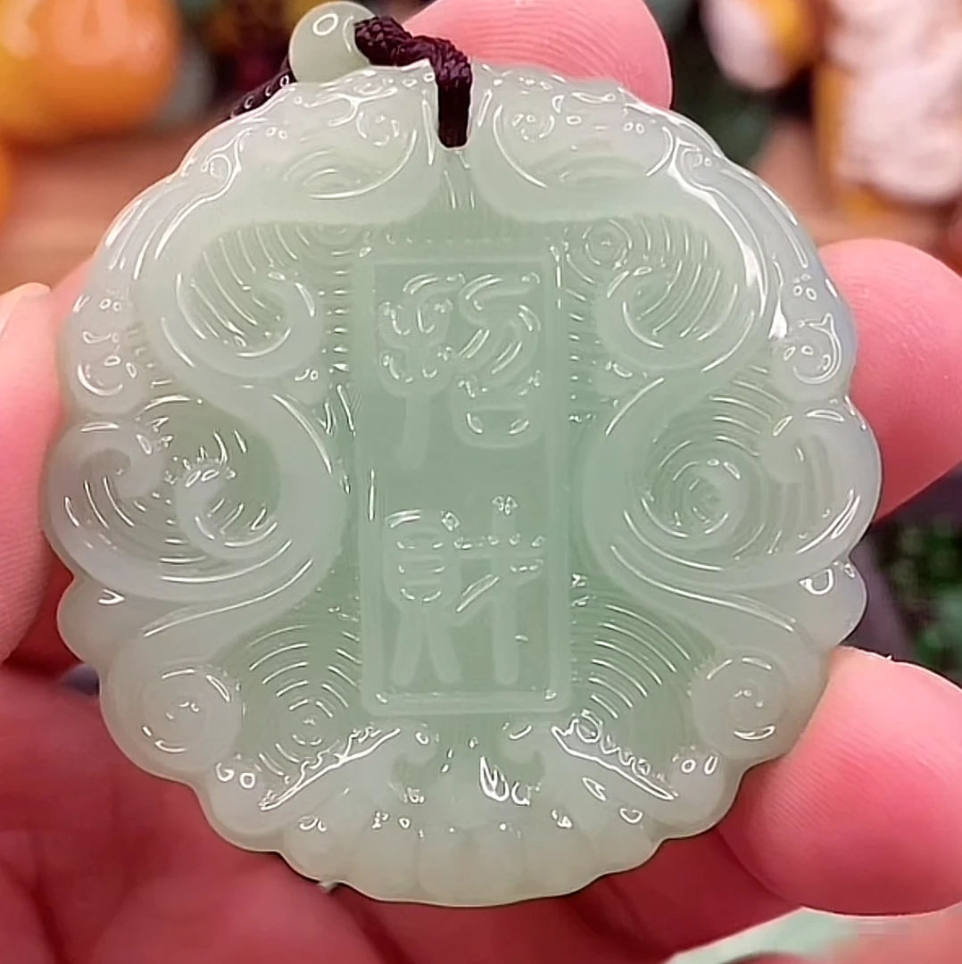 4.浅绿纳福平安扣经典百搭男女同款吊坠