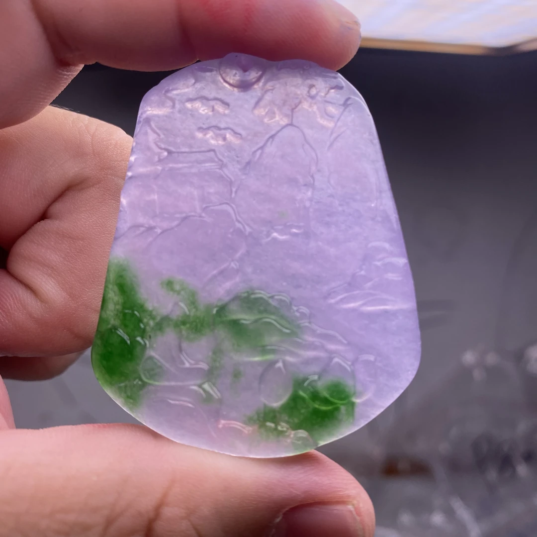 P373 紫阳绿山水吊坠