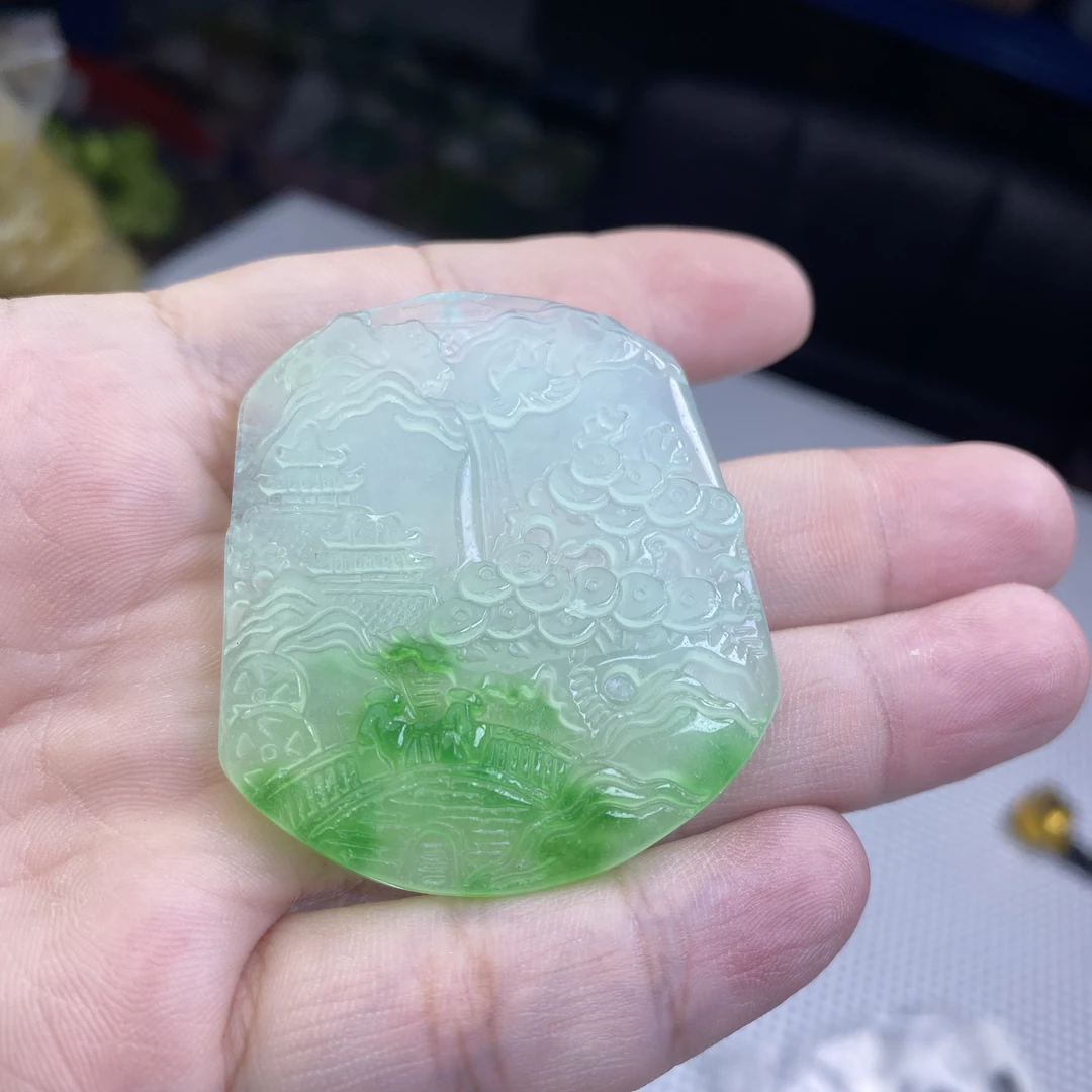 624   飘花山水吊坠