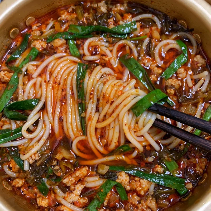【买一箱送一箱】正宗云南过桥米线桶装米粉细粉方便速食泡面免煮
