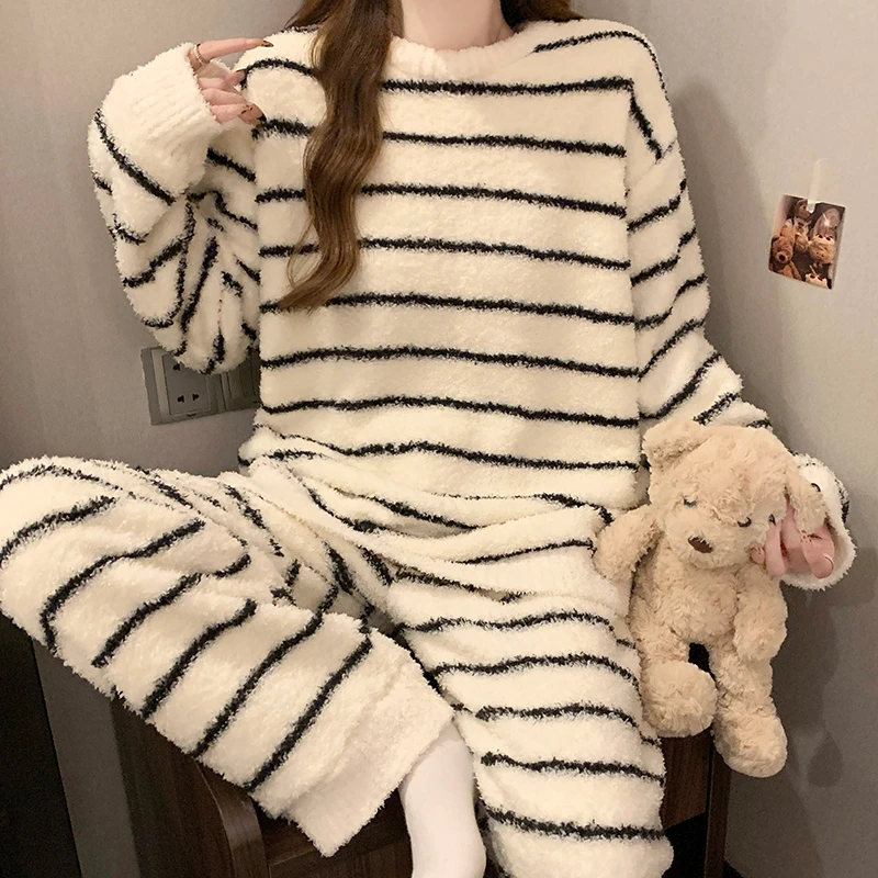 珊瑚绒睡衣女春秋冬季加厚保暖2024新款可爱半边绒家居服套装横条