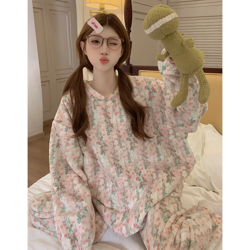 珊瑚绒睡衣女春秋冬季加厚加绒保暖可爱圆领法兰绒家居服套装花朵