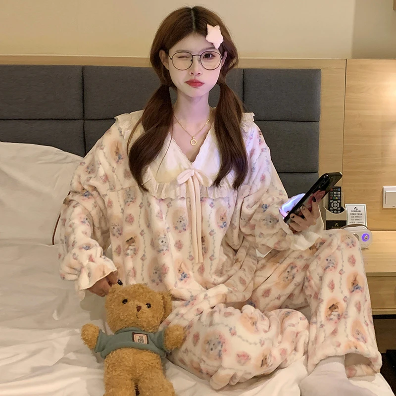 珊瑚绒睡衣女春秋冬季加厚保暖可爱法兰绒家居服宽松两件套装花兔