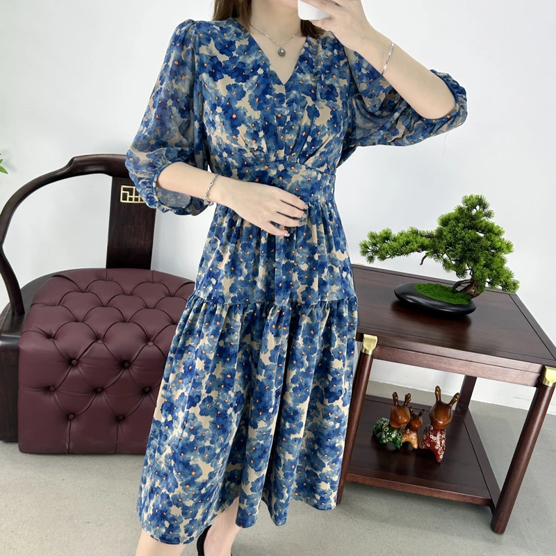 奢姿大码女装2025夏季减龄印花V领连衣裙胖妹妹五分袖时尚裙子