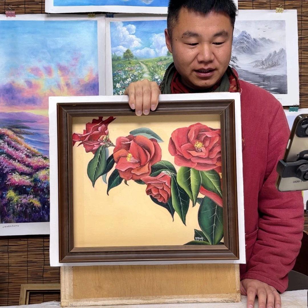 油画行路人小院绘画作品