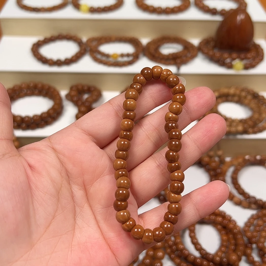 坚***利库克手串0.7小肠单圈