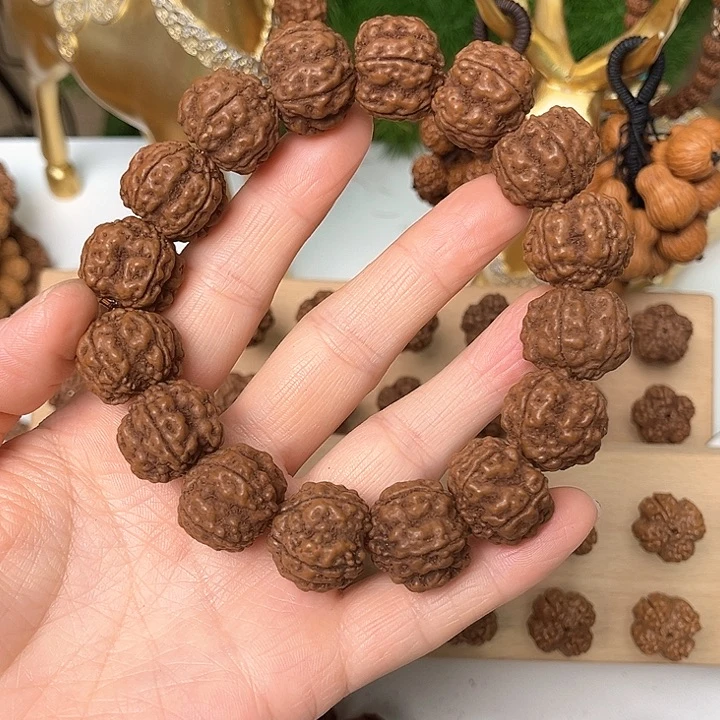 吊坠金刚菩提18帝王花