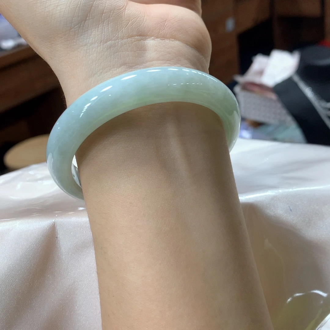 未镶嵌手镯翡翠买断