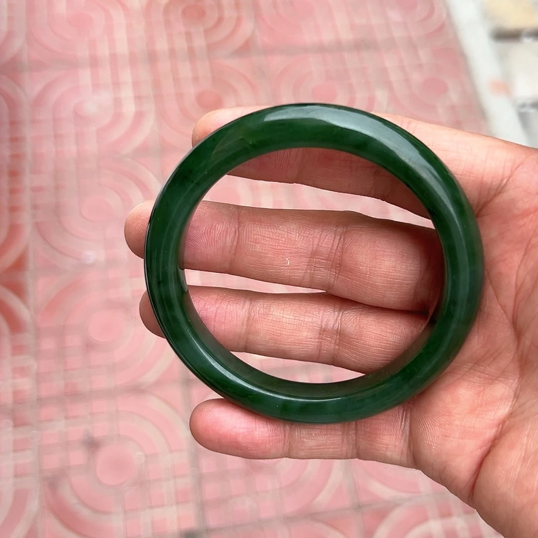 和田玉（碧玉）手镯未镶嵌