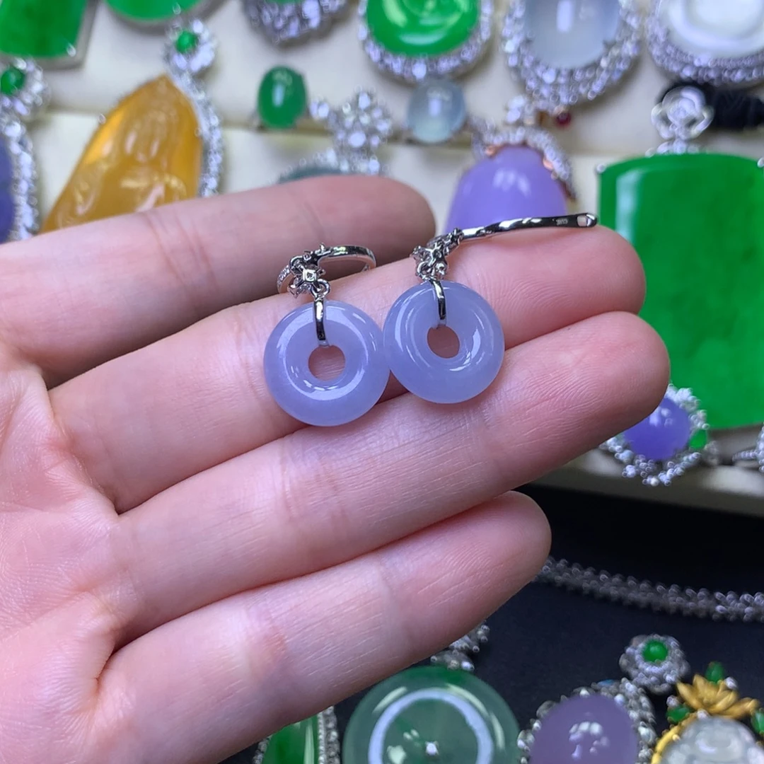 18K金镶嵌翡翠耳饰